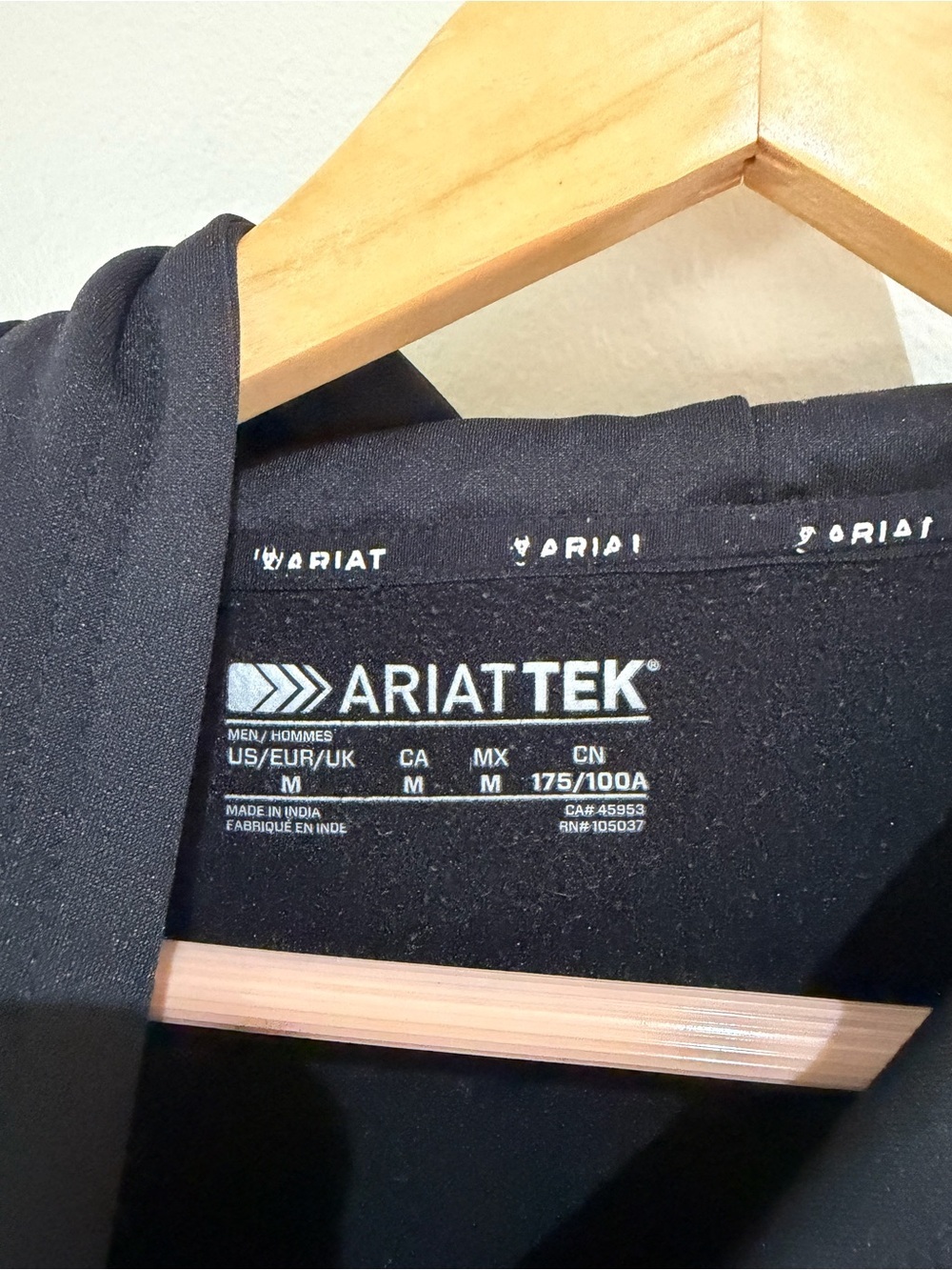 Ariat Men's Logo Tek Fleece Hoodie - Black-fleece lined size medium USA made - Picture 7 of 10
